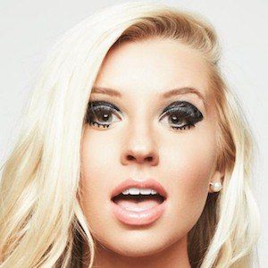 Tiffany Houghton Headshot 6 of 8