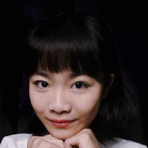 Tiffany Poon Headshot 8 of 10