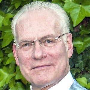 Tim Gunn Headshot 5 of 10