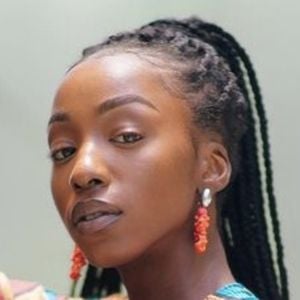 Timisola Headshot 4 of 10
