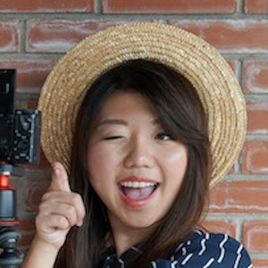 TJ Lee Headshot 4 of 7