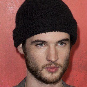 Tom Sturridge - Bio, Family, Trivia | Famous Birthdays