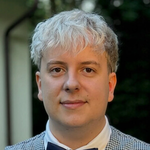 Tomasz Berlak Headshot 8 of 16