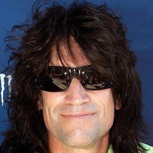 Tommy Thayer Headshot 3 of 8