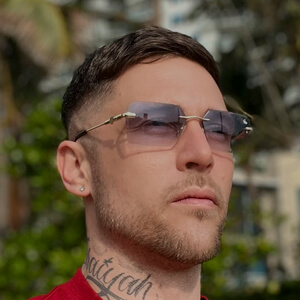 tommydmo Headshot 4 of 5