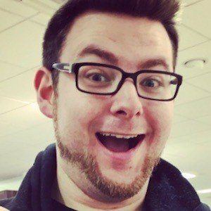 TomSka Headshot 2 of 10