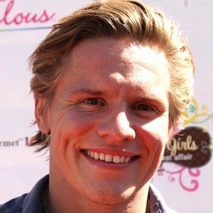 Tony Cavalero Headshot 5 of 9