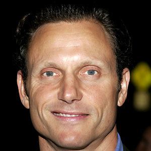 Tony Goldwyn - Bio, Family, Trivia | Famous Birthdays