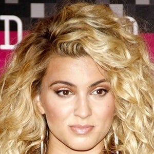 Tori Kelly at age 22