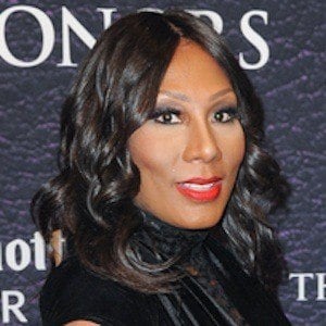 Towanda Braxton Headshot 4 of 4