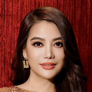 Trương Ngọc Ánh Headshot 3 of 6