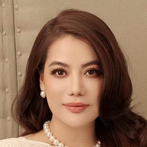 Trương Ngọc Ánh Headshot 6 of 6