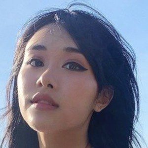 Tracy Nguyen Headshot 6 of 10