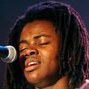 Tracy Chapman Headshot 3 of 3