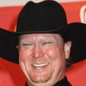 Tracy Lawrence Headshot 2 of 7