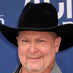 Tracy Lawrence Headshot 6 of 7