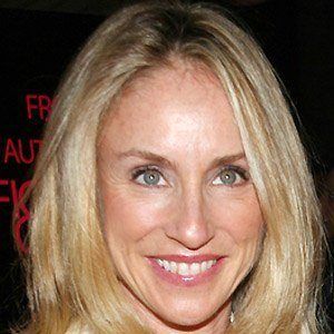 Tracy Pollan - Bio, Family, Trivia | Famous Birthdays