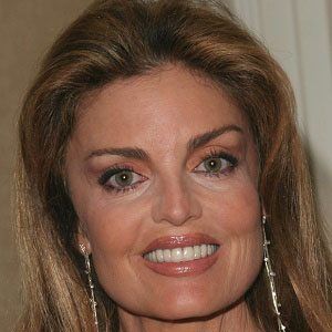 Tracy Scoggins - Bio, Family, Trivia | Famous Birthdays