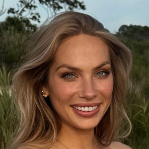 Tracy Sokat Headshot 4 of 6