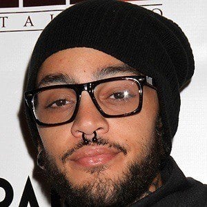 Travie McCoy Headshot 5 of 9