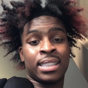 travolivee at age 21