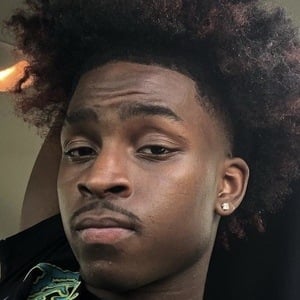 travolivee at age 20