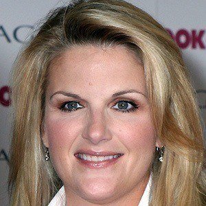 Trisha Yearwood - Bio, Family, Trivia | Famous Birthdays