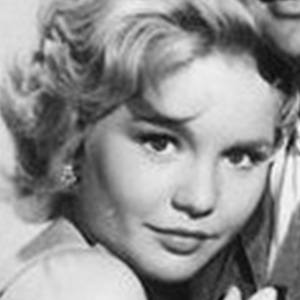 Tuesday Weld - Age, Family, Bio