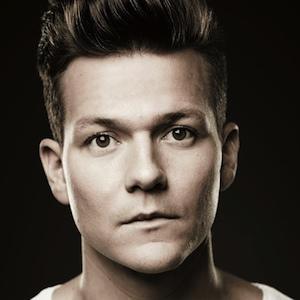 Tyler Ward Headshot 5 of 5