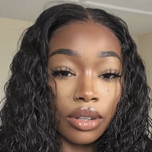 Uche Natori - Age, Family, Bio | Famous Birthdays