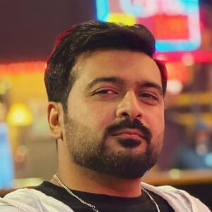 Umar Saleem Headshot 2 of 6
