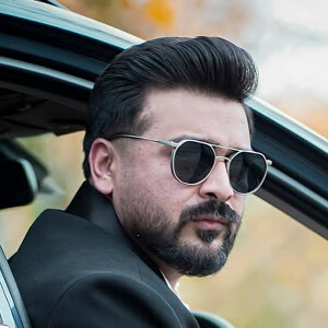 Umar Saleem Headshot 5 of 6
