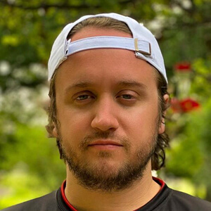 unamusedbryson Headshot 2 of 6