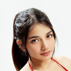 uwudracu - Age, Bio, Family | Famous Birthdays