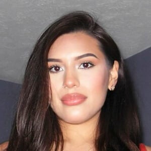 valerybetann Headshot 5 of 5