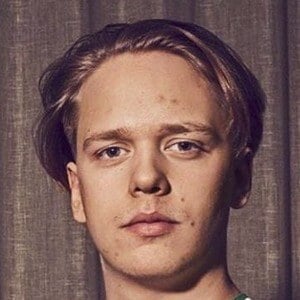 Valter Skarsgård Headshot 2 of 10