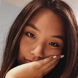 Vanessa Nagoya - Age, Family, Bio | Famous Birthdays