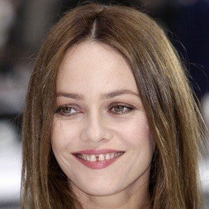 Vanessa Paradis Headshot 6 of 10