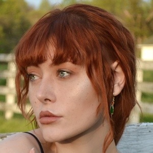 VeriVanessa Headshot 9 of 10
