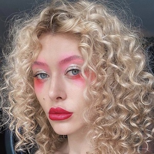 VeriVanessa at age 21