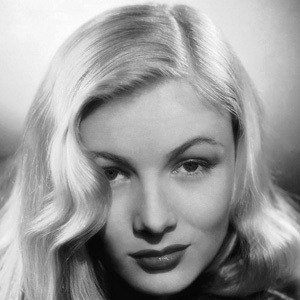 Veronica Lake Headshot 2 of 5