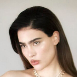 Vianely Rivera Headshot