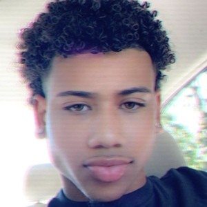Vibeswleo Headshot 7 of 10