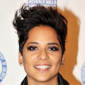 Vicci Martinez Headshot 4 of 4