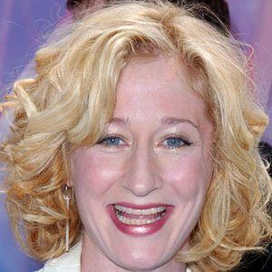 Vicki Lewis - Bio, Family, Trivia | Famous Birthdays