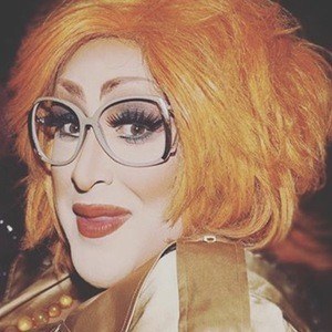 Vicky Vox Headshot 7 of 10