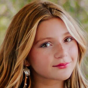 Victoria Belle Headshot 3 of 6