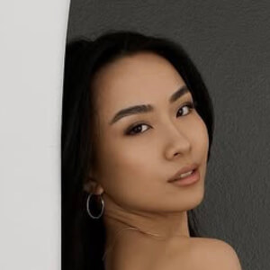 Victoria Ho Headshot 6 of 10