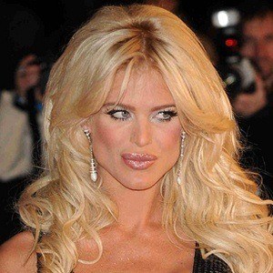 Victoria Silvstedt Headshot 7 of 10