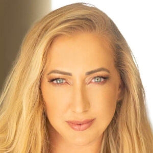 Victoria Vertuga Headshot 5 of 5